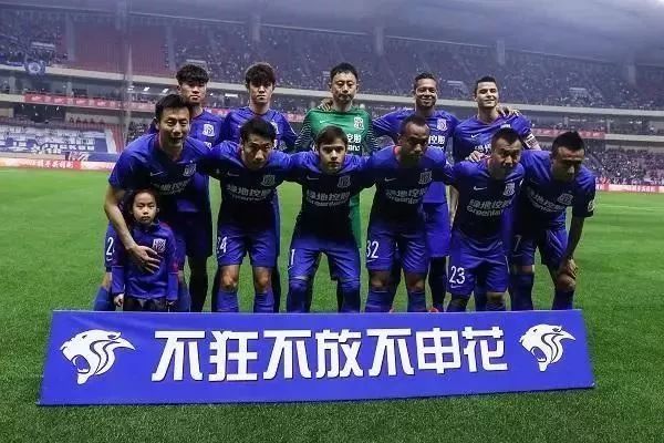 在第一场比赛中取得了大胜！Fisher Yongen 在团队战中击败了 ucal Akali， Nongshim RedForce 轻松击败了 DRX ，赢得了第一场比赛
